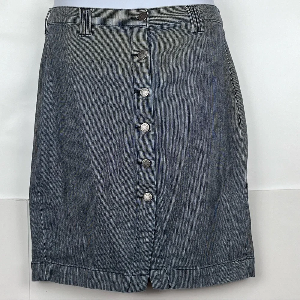 Buffalo David Bitton Pencil Skirt Size 10 / 31 Buttons Blue Stripe Denim Cotton
